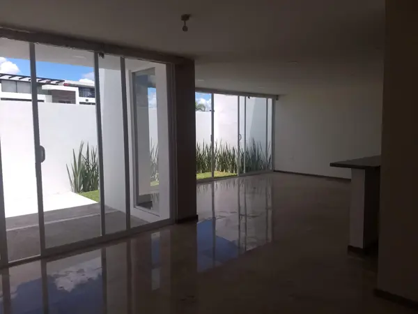 Casa en renta en Lomas de Angelópolis, San Andrés Cholula — foto 3 de 25
