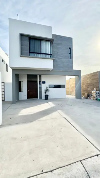 Casa en venta en Residencial Rincón del Desierto, Torreón — foto 2 de 42