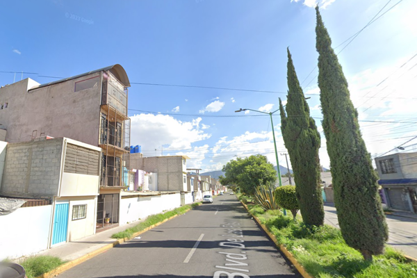 Casa en venta en Rinconada San Felipe I, Coacalco de Berriozábal — foto 2 de 10