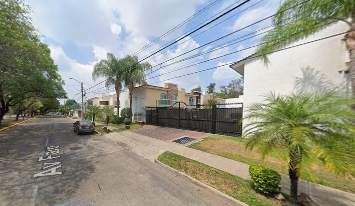 Casa en venta en Bosques de La Victoria, Guadalajara — foto 1 de 20
