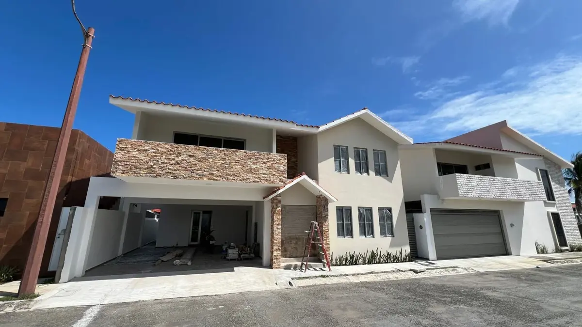 Casa en venta en El Sendero Residencial, Alvarado — foto 1 de 8