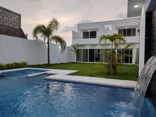 Casa en venta en Oaxtepec Centro, Yautepec — foto 2 de 12