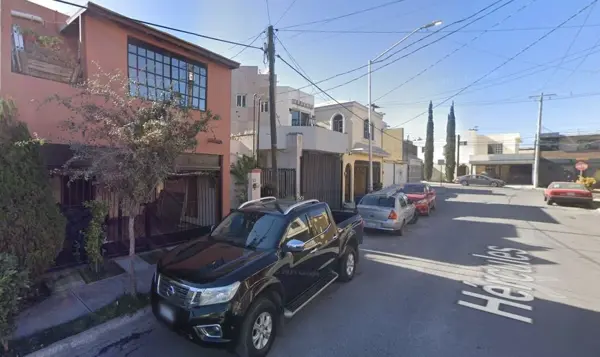 Casa en venta en Real Anahuac, San Nicolás de los Garza — foto 3 de 10
