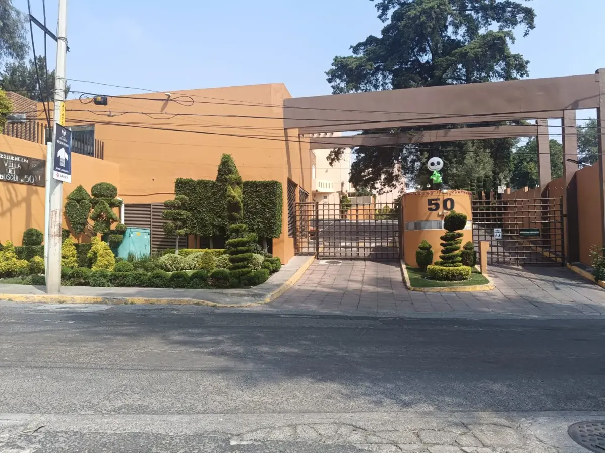 Casa en venta en Granjas Lomas de Guadalupe, Cuautitlán Izcalli — foto 1 de 56