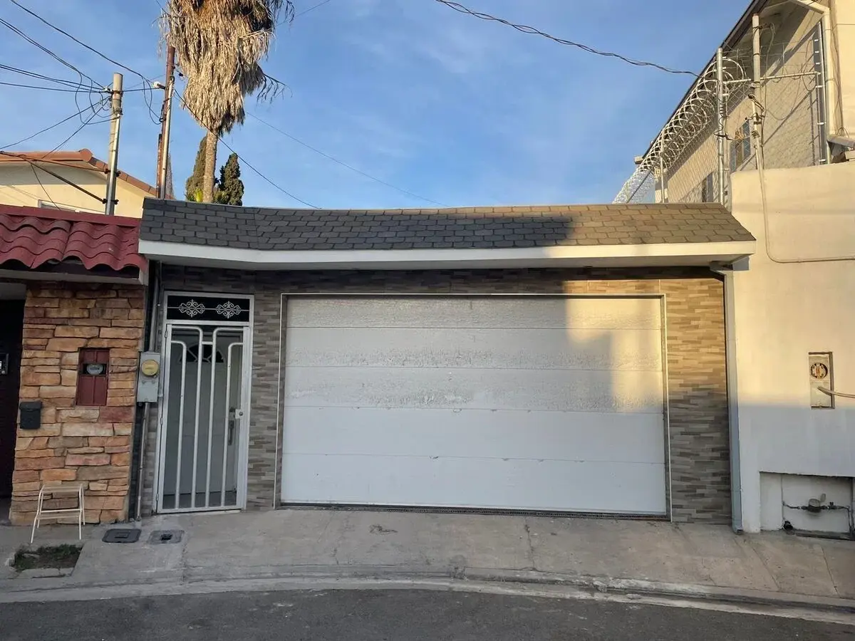 Casa en venta en Otay Universidad, Tijuana — foto 1 de 29