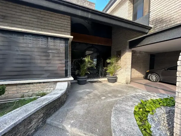 Casa en venta en Ciudad Satelite, Monterrey — foto 3 de 32