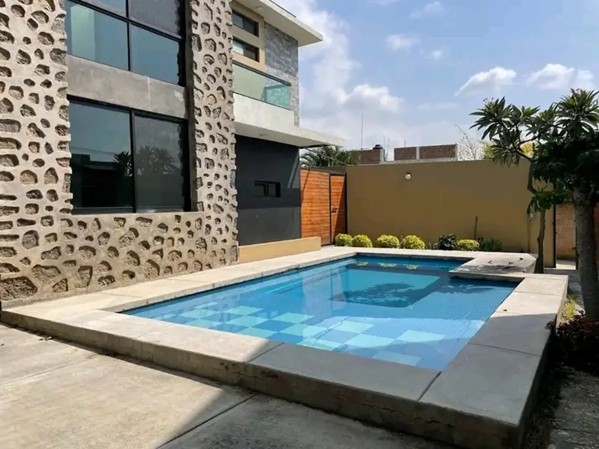 Casa en venta en Ocotepec, Cuernavaca — foto 1 de 18
