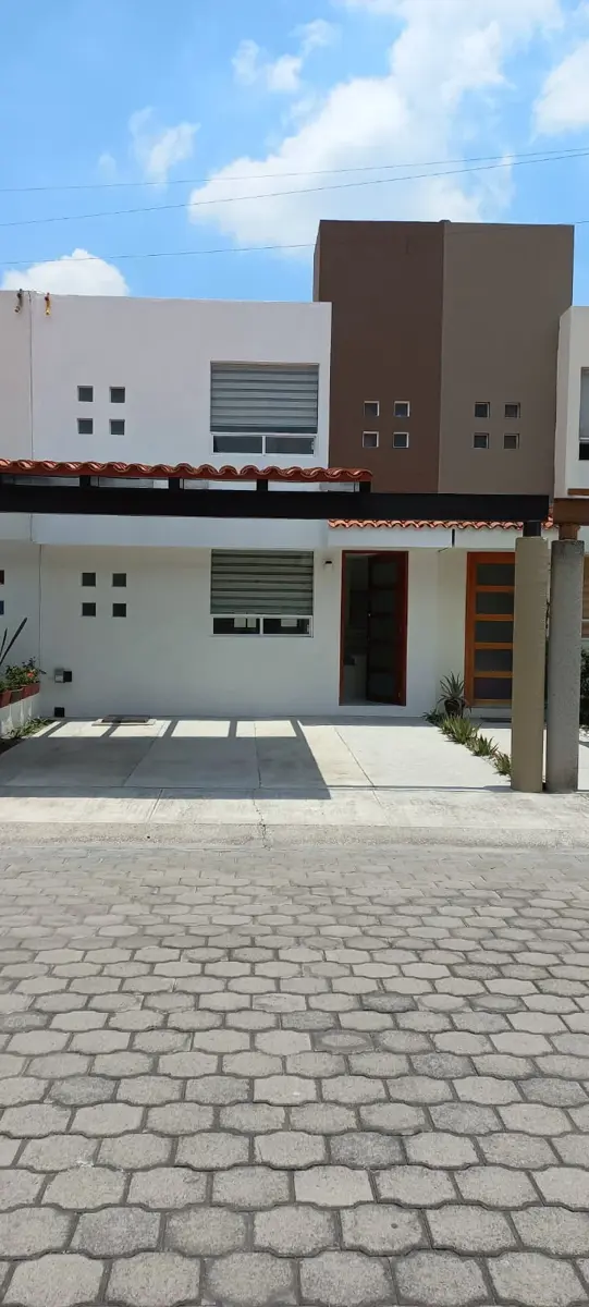 Casa en venta en Universidad del Valle de México, San Andrés Cholula — foto 1 de 17