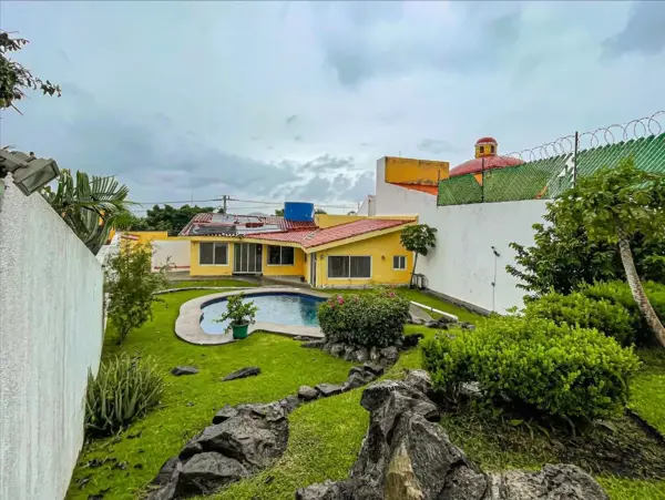 Casa en venta en Burgos Bugambilias, Temixco — foto 2 de 24