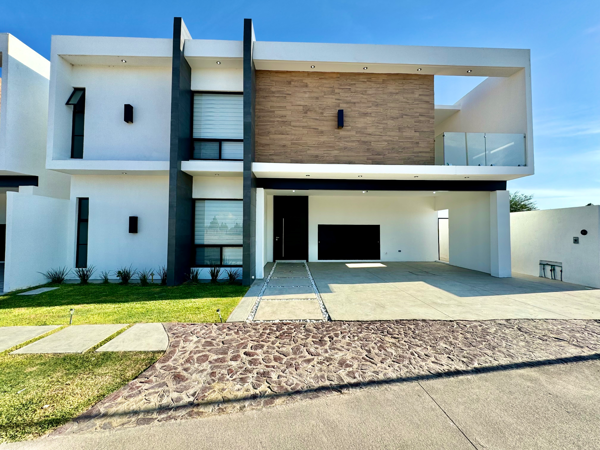 Casa en venta en Altozano la Nueva Laguna, Gómez Palacio — foto 2 de 37