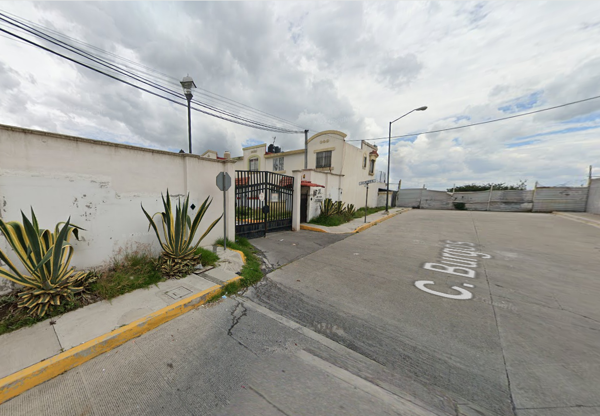 Casa en venta en URBI Villa del rey, Huehuetoca — foto 2 de 9