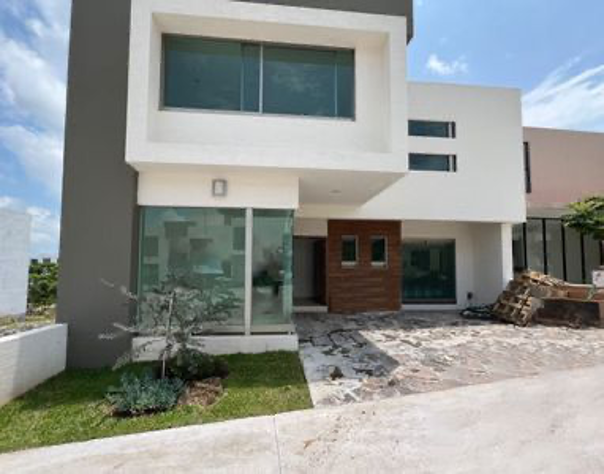 Casa en venta en Loma Alta, Morelia — foto 1 de 14