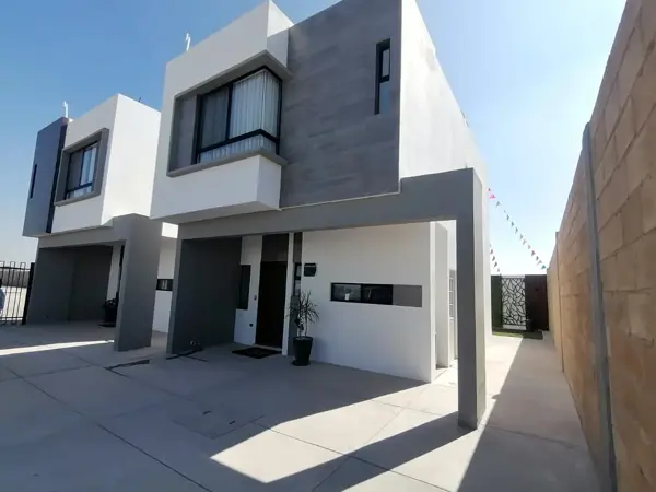 Casa en venta en Residencial Portones Paraíso, Torreón — foto 2 de 25
