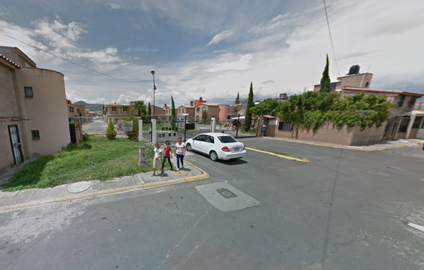 Casa en venta en Hacienda las Palmas I y II, Ixtapaluca — foto 3 de 10