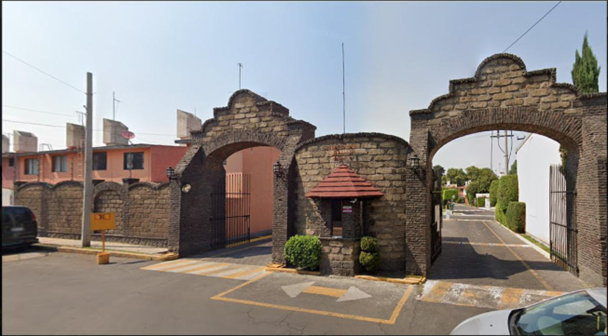 Casa en venta en Ex Hacienda Coapa, Tlalpan — foto 1 de 8