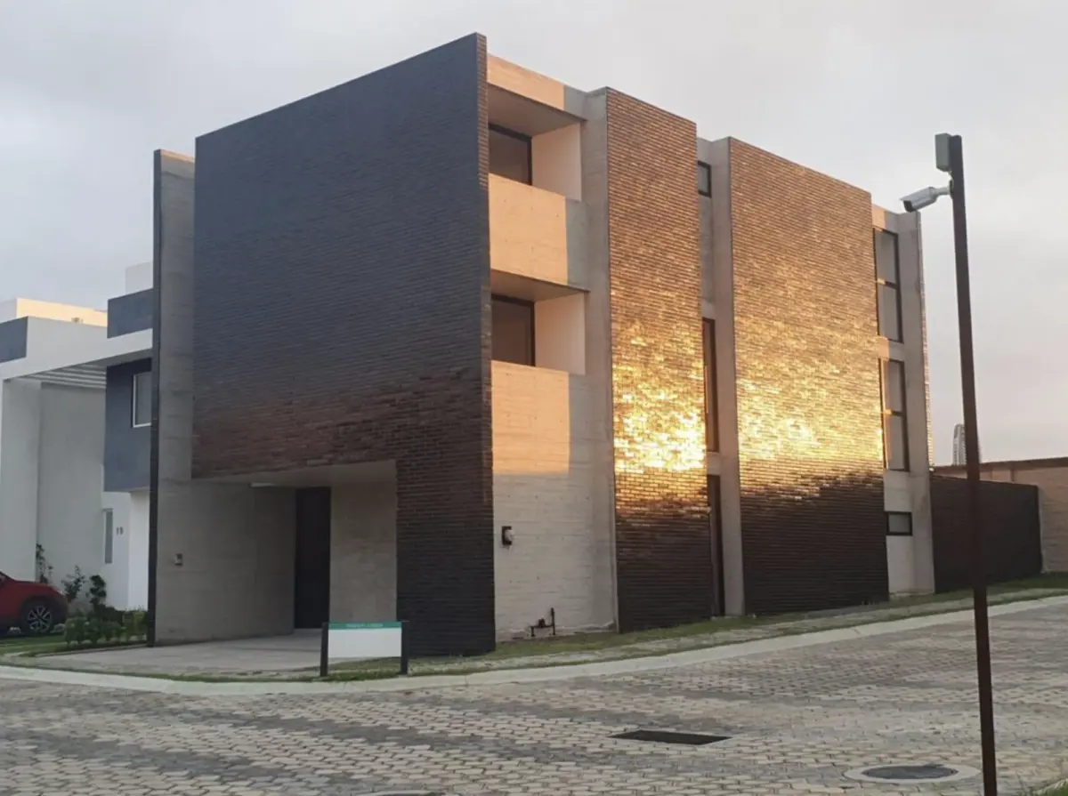 Casa en venta en Lomas de Angelópolis, San Andrés Cholula — foto 1 de 9