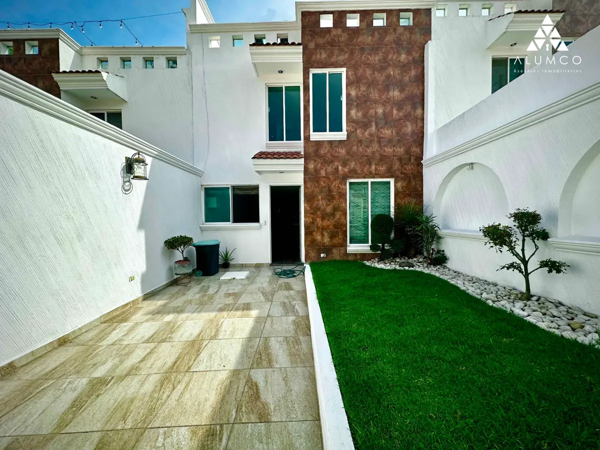 Casa en venta en San Lorenzo Almecatla, Cuautlancingo — foto 1 de 24