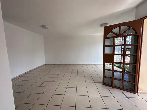 Casa en venta en Fuentes del Valle, Tultitlán — foto 2 de 22