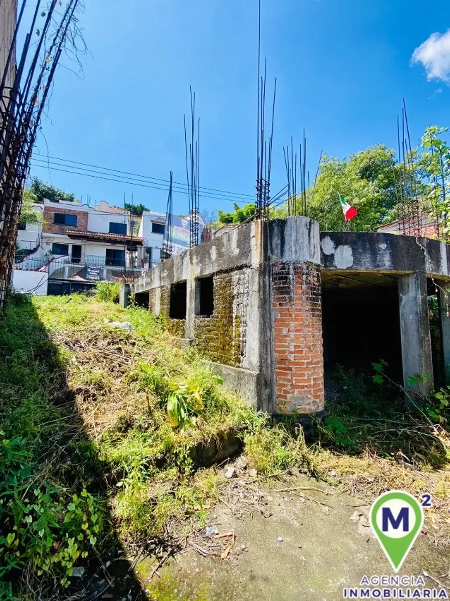 Terreno en venta en Lomas de Atzingo, Cuernavaca — foto 1 de 9