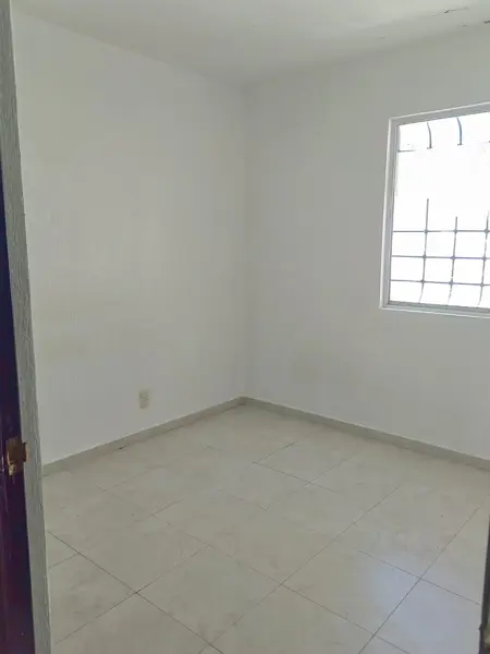 Casa en venta en Bosques de Cantabria, Toluca — foto 3 de 16