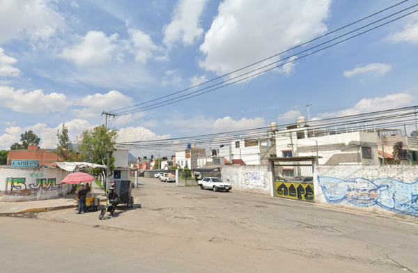 Casa en remate en Los Reyes Acaquilpan Centro, La Paz, México