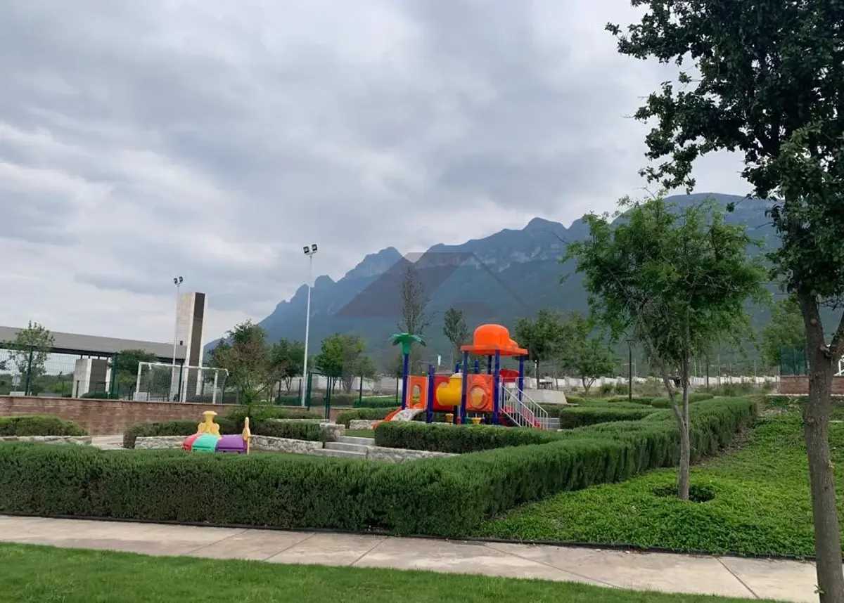 Terreno en venta en Mirador, García — foto 1 de 3