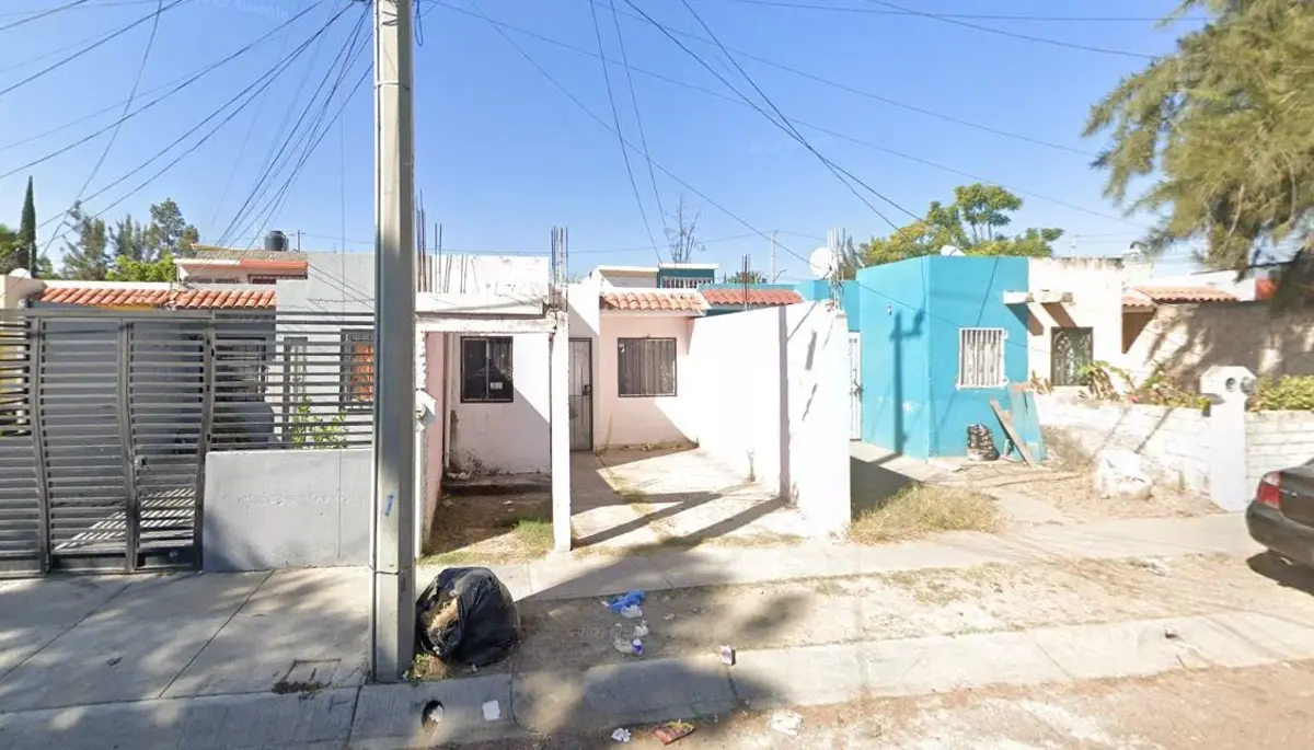 Casa en venta en Hacienda Santa Fe, Tlajomulco de Zúñiga — foto 1 de 10