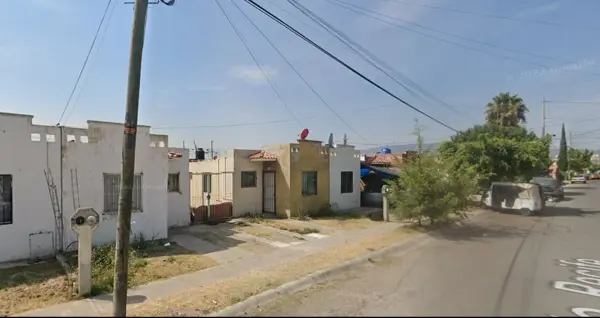 Casa en venta en Hacienda Santa Fe, Tlajomulco de Zúñiga — foto 2 de 10
