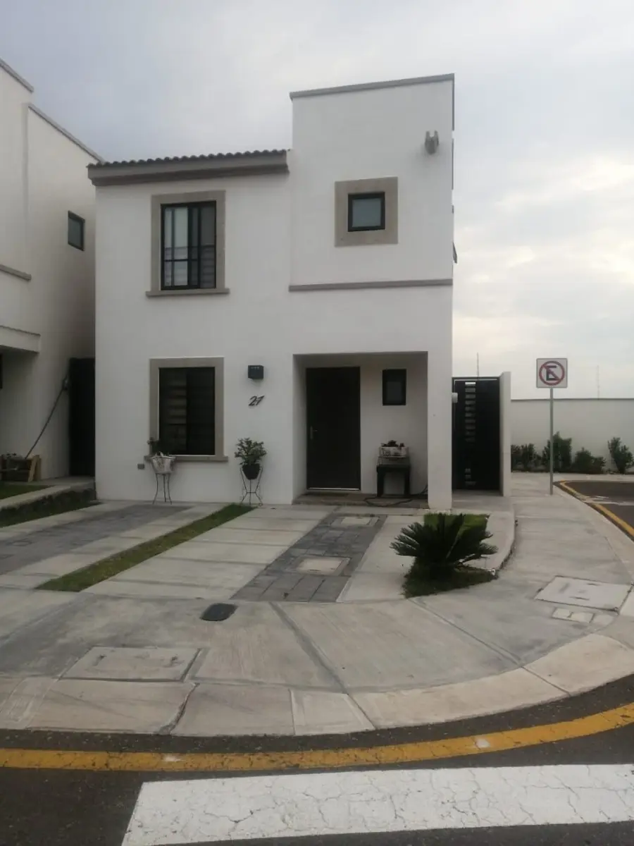 Casa en renta en Provenza Residencial, El Marqués — foto 1 de 10