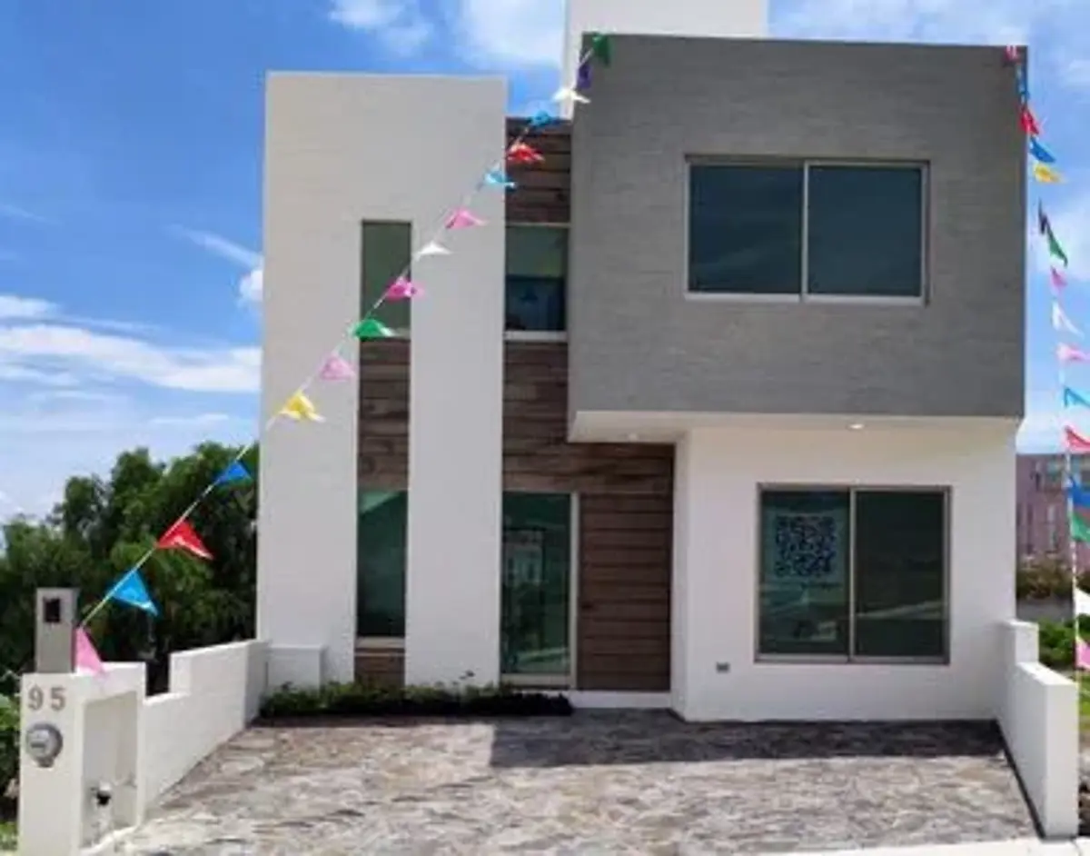 Casa en venta en Cañadas del Bosque, Morelia — foto 1 de 24