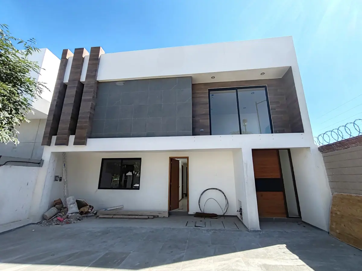Casa en venta en Lomas de Angelópolis, Ocoyucan — foto 1 de 26