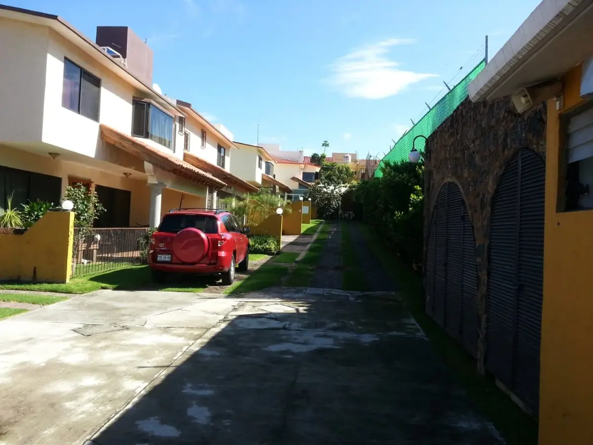 Casa en renta en Maravillas, Cuernavaca — foto 1 de 23
