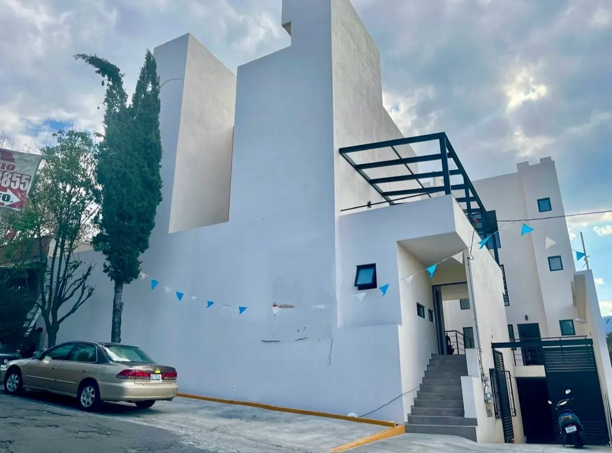 Casa en venta en Heroes de Padierna, Tlalpan — foto 1 de 12