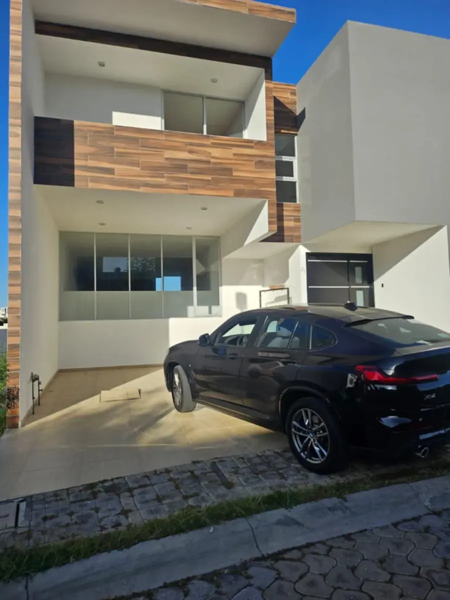 Casa en renta en Lomas de Angelópolis, San Andrés Cholula — foto 1 de 28