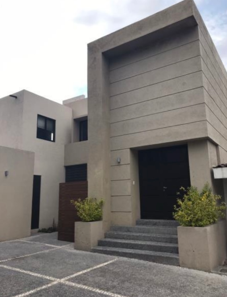Casa en venta en Claustros del Campestre, Corregidora — foto 1 de 10