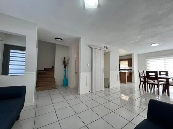 Casa en renta en Quintas Esmeralda, Juárez — foto 3 de 15