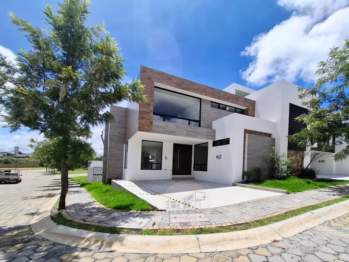 Casa en venta en Lomas de Angelópolis II, San Andrés Cholula — foto 1 de 20