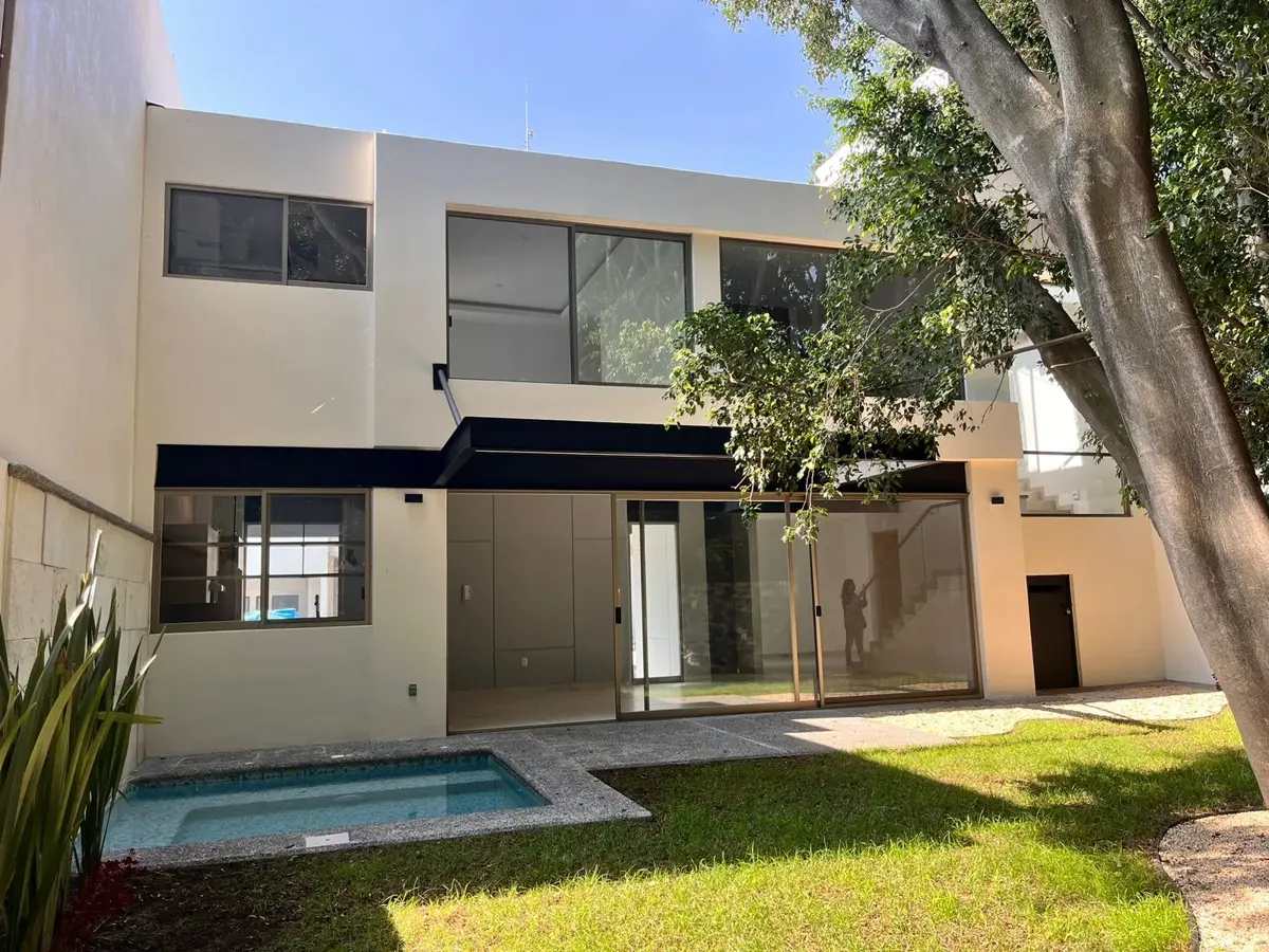 Casa en venta en Buenavista, Cuernavaca — foto 1 de 28