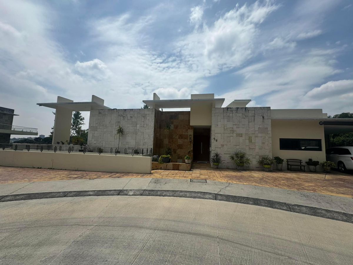 Casa en venta en Bosque Real, Huixquilucan — foto 1 de 13