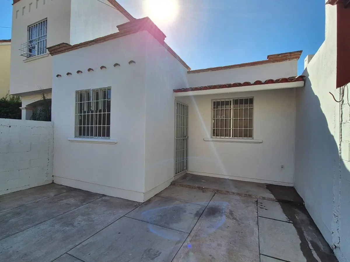 Casa en venta en INFONAVIT Barrancos, Culiacán — foto 1 de 16