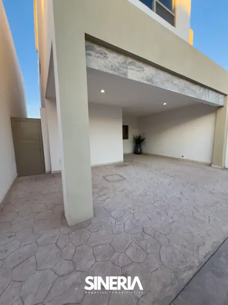 Casa en venta en Los Viñedos, Torreón — foto 2 de 25