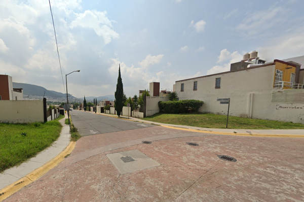 Casa en venta en La Guadalupana Bicentenario Huehuetoca, Huehuetoca — foto 2 de 40