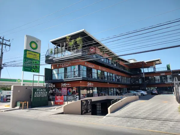 Local en renta en Puerta Real, Corregidora, Querétaro