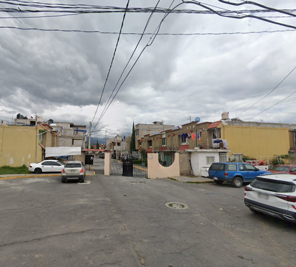 Casa en venta en Ciudad Galaxia los Reyes, Chicoloapan, México