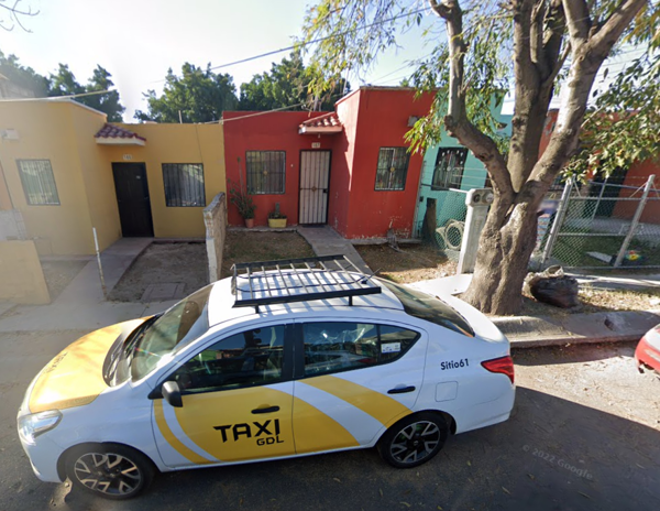 Casa en venta en Hacienda Santa Fe, Tlajomulco de Zúñiga — foto 2 de 42