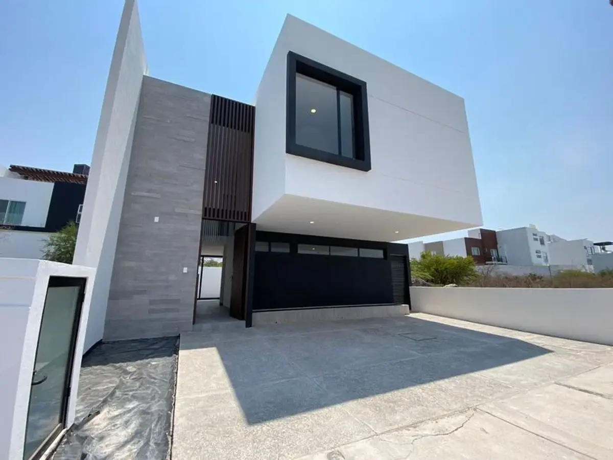 Casa en venta en Puerta Real, Corregidora — foto 1 de 17