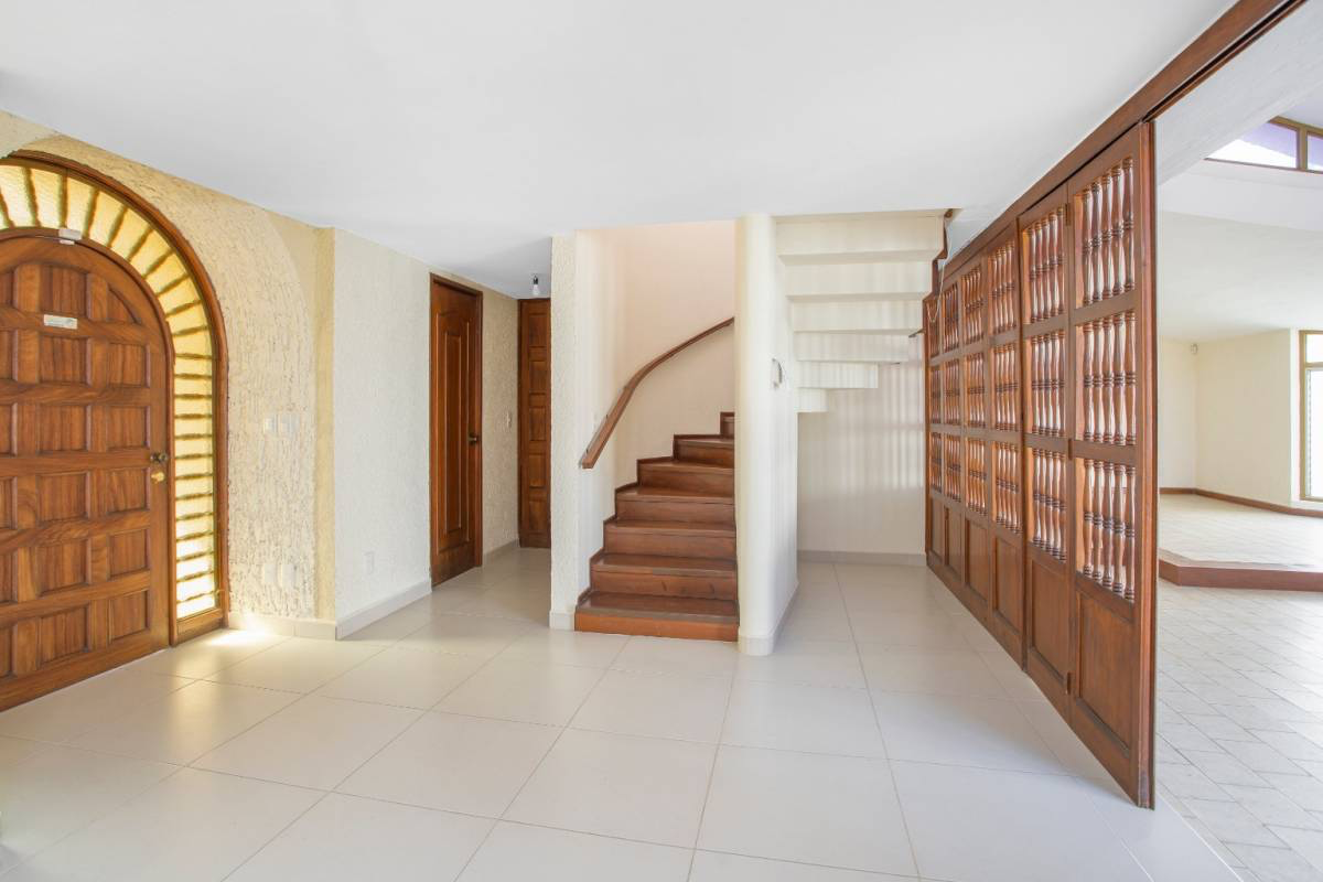 Casa en venta en Bosques de La Victoria, Guadalajara — foto 1 de 10