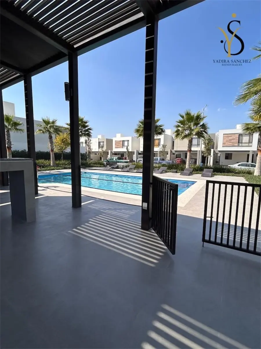 Casa en venta en Sorrento, Saltillo — foto 1 de 17