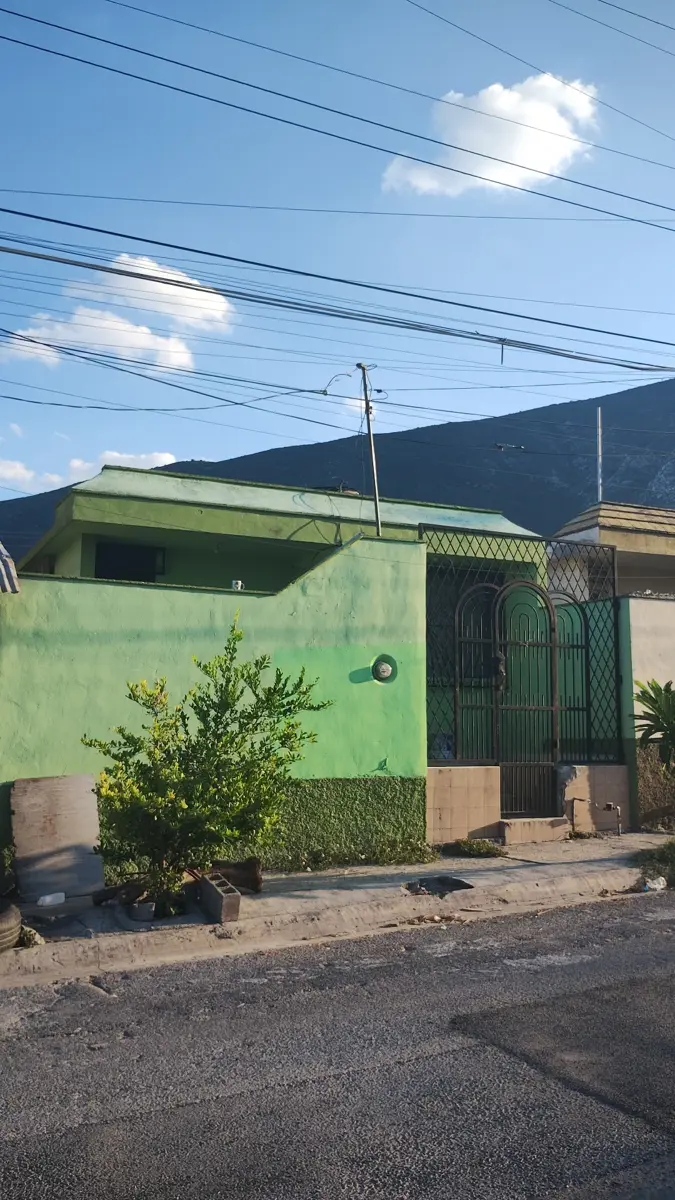 Casa en venta en INFONAVIT San Genaro, General Escobedo — foto 1 de 15
