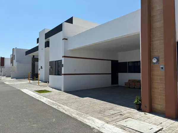 Casa en venta en Lomas de las Etnias, Torreón — foto 2 de 9